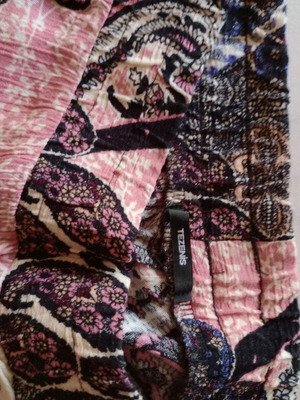 Tezenis colorful pajama pants like new in purple-pink shades