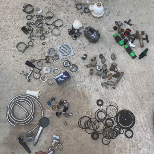 Various old hydraulic parts used