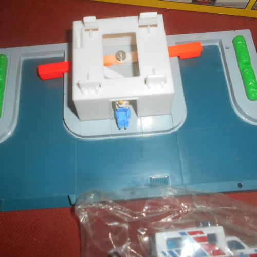 Matchbox Action System Hospital vintage toy 1996, like new