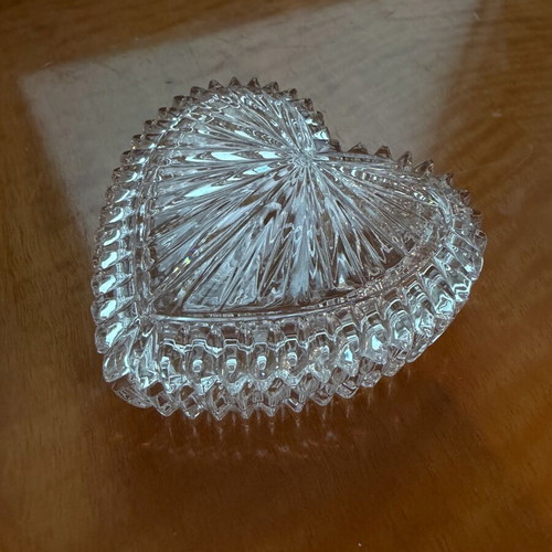Decorative glass heart-shaped box like new with lid