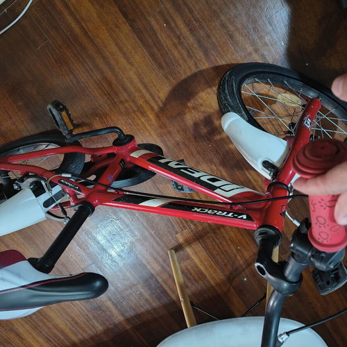 Ideal V-Track 18 Inch Children's Bicycle used, red