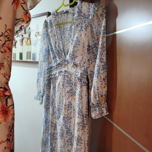 Dresses like new, set of 2, midi and long sleeve