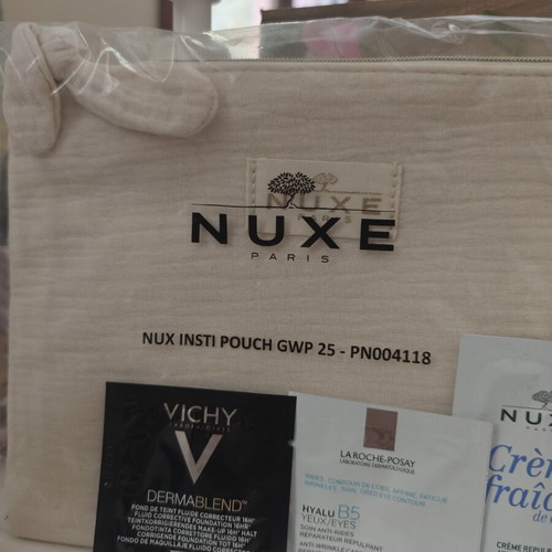 Nuxe Makeup Bag with Mugler Angel Elixir and Vichy Samples New