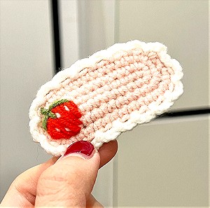 Handmade crochet hairclip