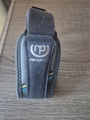 Neoprene Elbow Brace for Tennis Elbow used