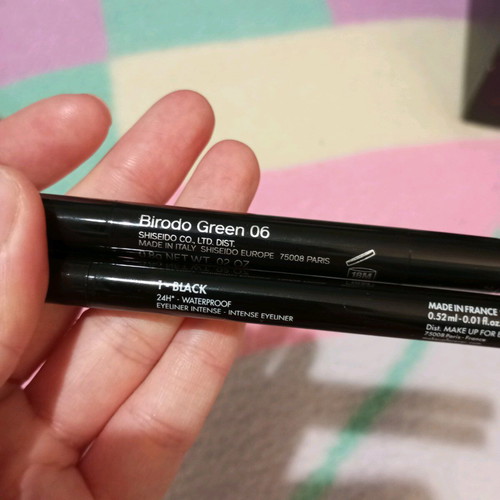 Set Mac single eyeshadow, Make Up For Ever eyeliner and Shisheido Kajal InkArtist like new