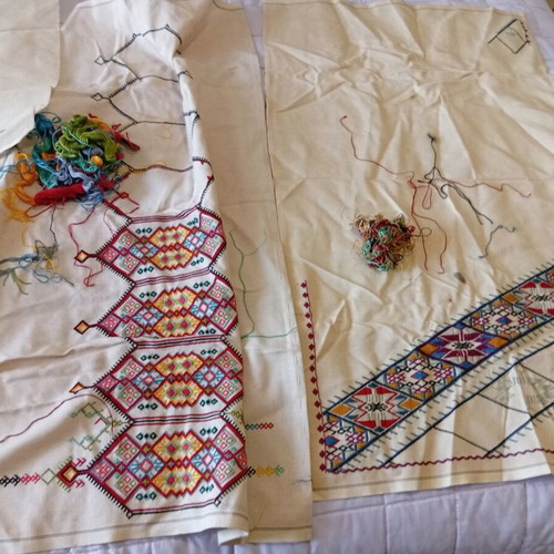 Embroidery new, various types including hooded, etamine, unfinished and canvases