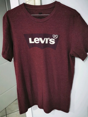 T Shirt Levi's σε υπεραρίστη κατάσταση, στρογγυλή λαιμόκοψη, μέγεθος M