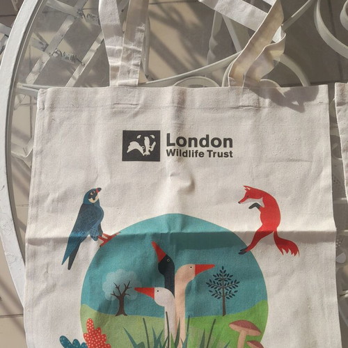 London Wildlife Trust shoulder bags new, set of two, white with designs