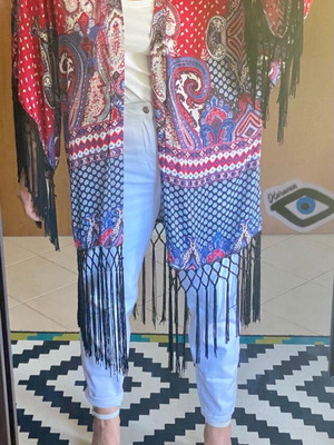 Kimono like new, very comfortable fit