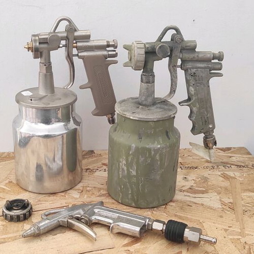 Airbrush set like new, with one unused gun