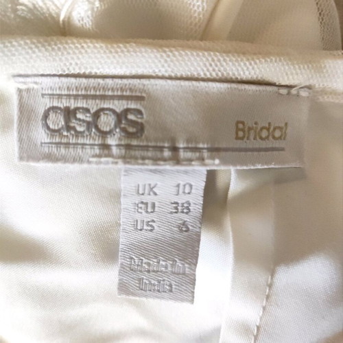 Νυφικό ASOS καινούργιο ρομαντικό με ανοιχτή πλάτη και κεντήματα