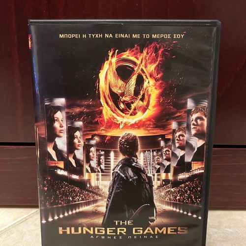 Hunger Games DVD used, action with subtitles