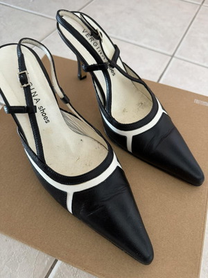 Vergina pumps used, size 36, black