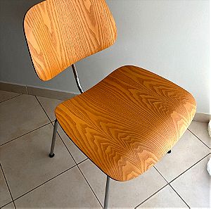 Vitra - DCM Eames Plywood Chair Ash