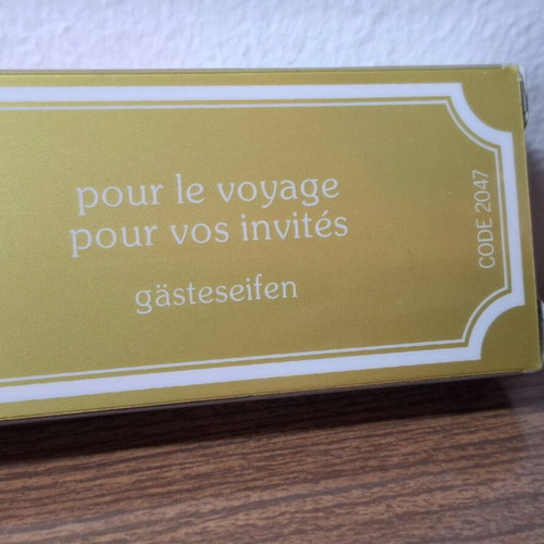 Roger & Gallet Guest Soap boxed like new with lavender, rose, orchid, fougere scents