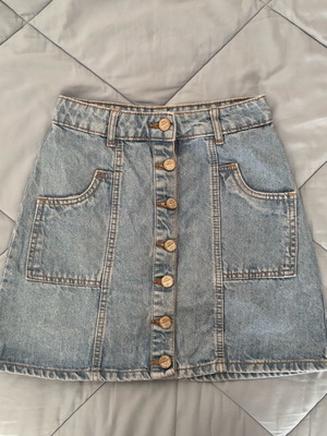 Pink Woman denim skirt s.32 like new, light blue