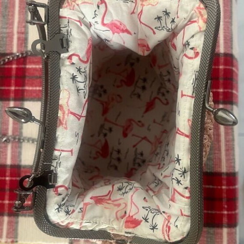 Handmade bag in pink dusty apple like new with clasp and chain