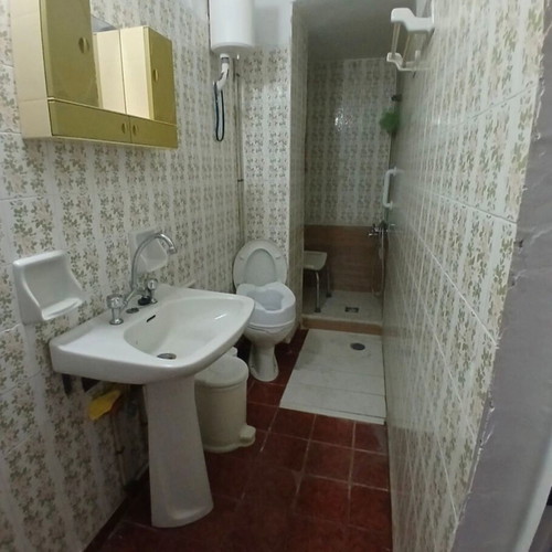 Ground floor apartment 88 sqm with yard and storage in Agia Sofia Piraeus