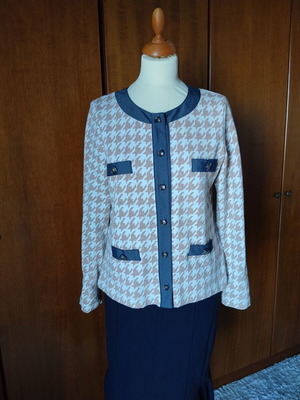 Alexander & Jacob cardigan pied de poule size M like new, beige and white
