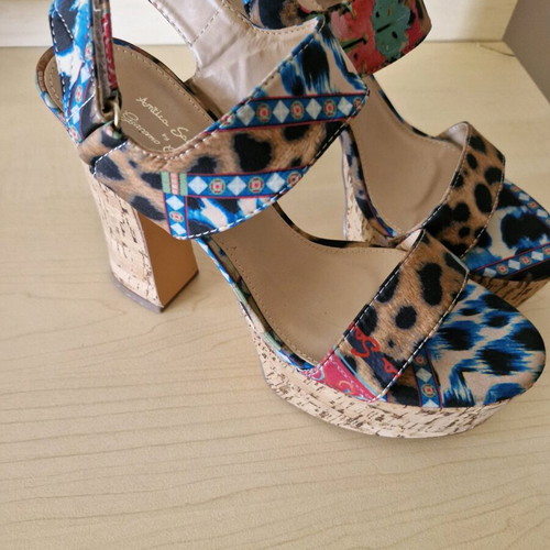 Shoes platform sandals new, size 39, multicolor