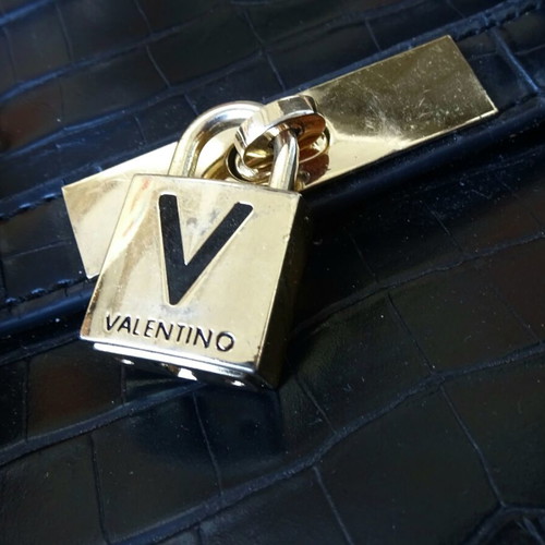 Valentino by Mario Valentino handbag black, like new