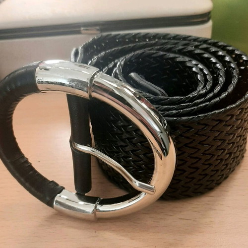 Belt wide with large buckle like new, black