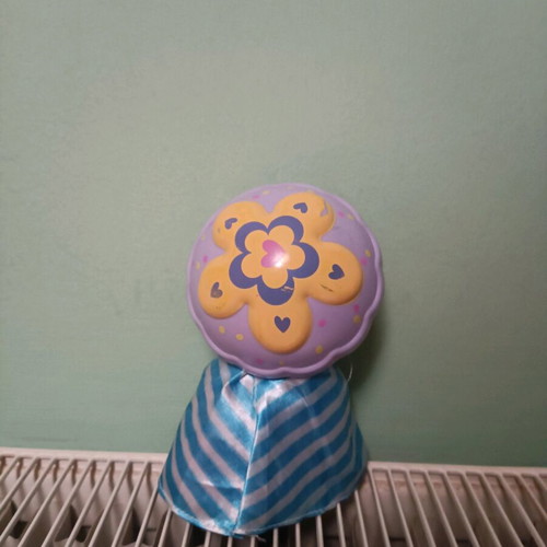 Cupcake doll like new