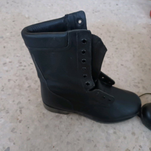 Military boots new, size 44, black