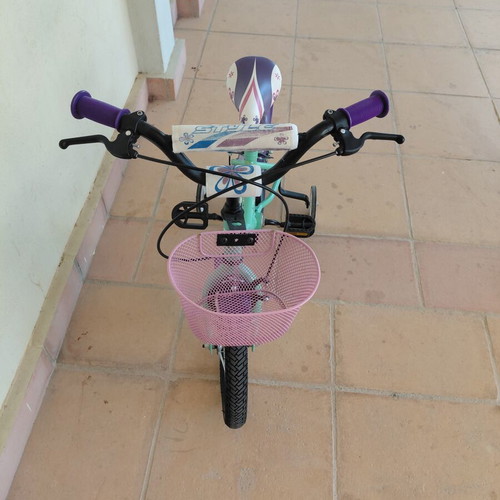 Children's Bicycle 14'' like new with basket
