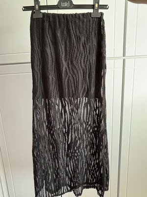 Maxi φούστα με δαντέλα σαν καινούργιο, μαύρο, one size