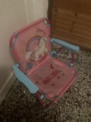 Children's beach chair with unicorn design