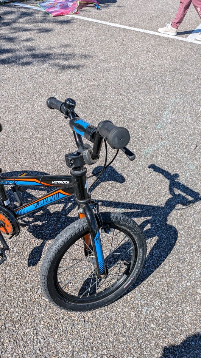 Specialized Hotrock 16 bicycle used… - € 115,00 - Vendora.cy