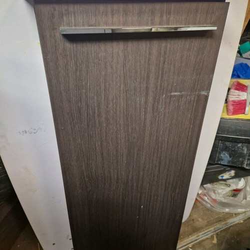 Bathroom furniture used, 2 pieces with 4 glass shelves