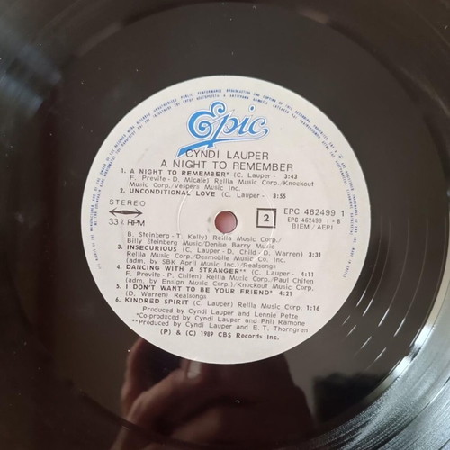 Cyndi Lauper A Night To Remember vinyl record like new, pop