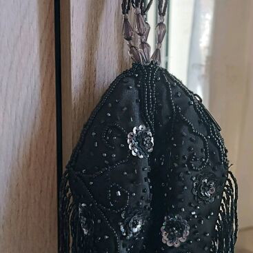 Women's bag like new, black with beads and sequins