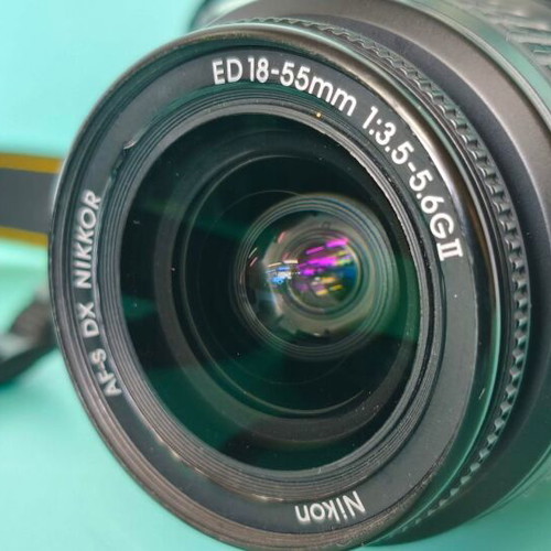 Nikon D5000 camera with 18-55mm lens