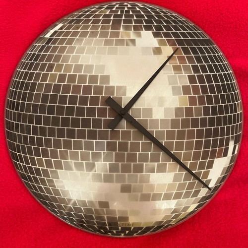Nextime wall clock like new, 34 cm diameter, analog