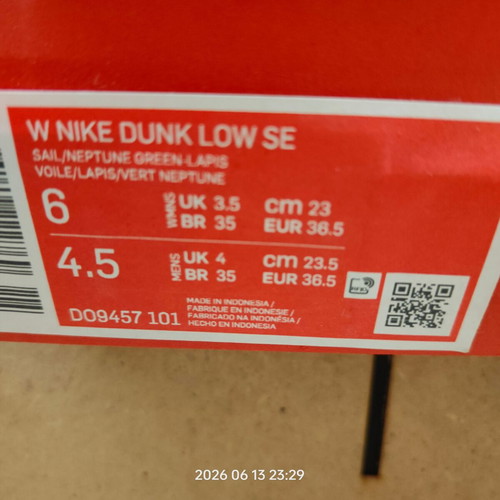 Nike Dunk Low SE size 36.5 new, Sail Neptune Green-Lapis
