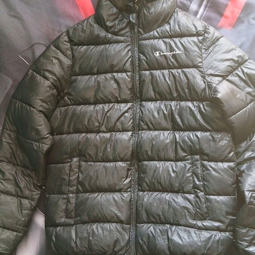 Champion jacket used, black with hood, size X-Large 13-14 years