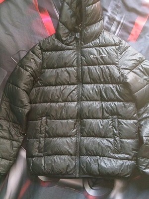 Champion jacket used, black with hood, size X-Large 13-14 years
