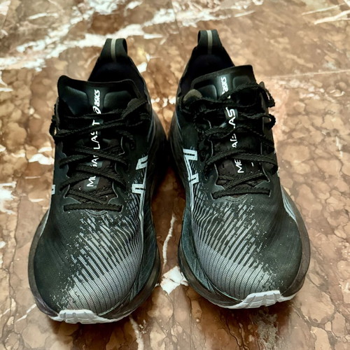 Asics Megablast running shoes size 38, black