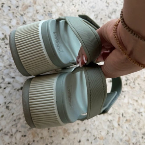Reef women's water resistant sandals, turquoise, size 40