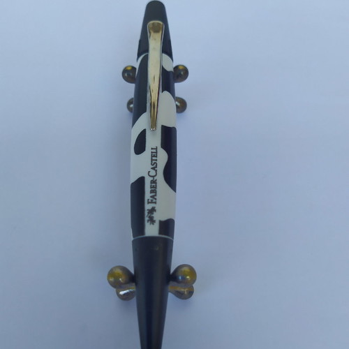 Faber Castell e-motion pen used with unique design