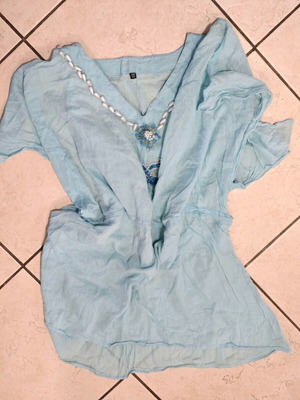 Dresses used, pack of 3, beige and turquoise