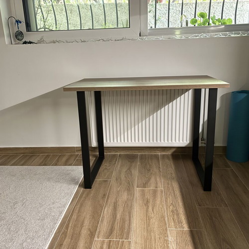Kitchen table with metal legs, new, 105x60x75 cm