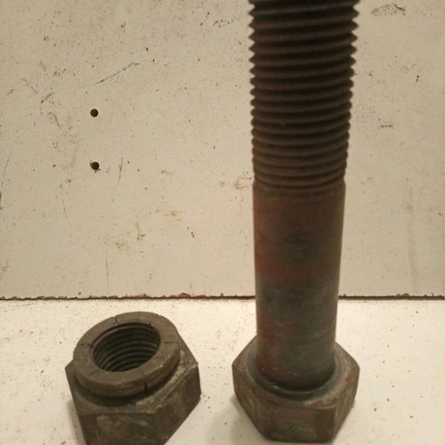 Metal bolts like new, set of 35 pieces