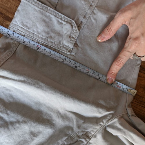 United Colors of Benetton Women Cargo Shorts used, beige, size XS