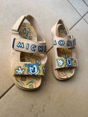 Zara Disney kids sandals No 26 like new with Mickey Mouse