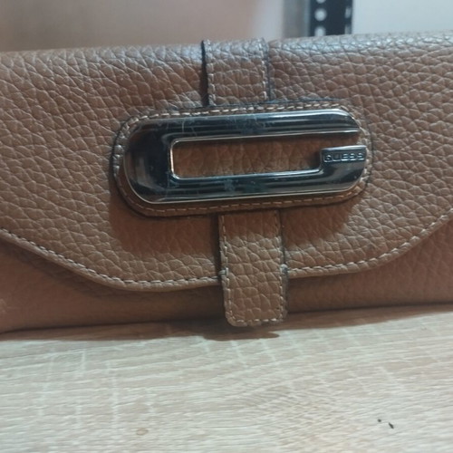 Guess trifold wallet like new, brown-tan pebbled faux leather